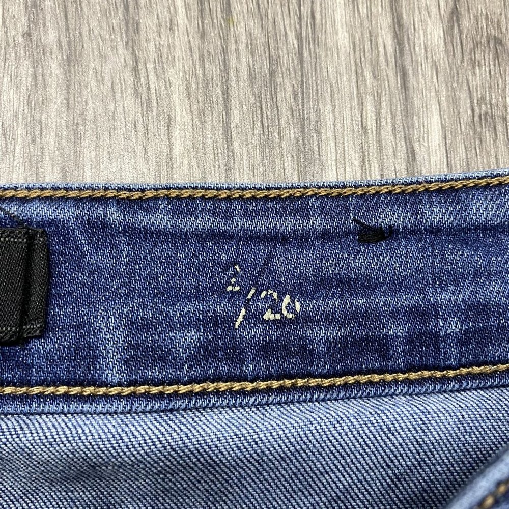 LIVERPOOL Skinny Light Wash Mid Rise Blue Denim Jeans Women's Size 2 - Picture 9 of 14